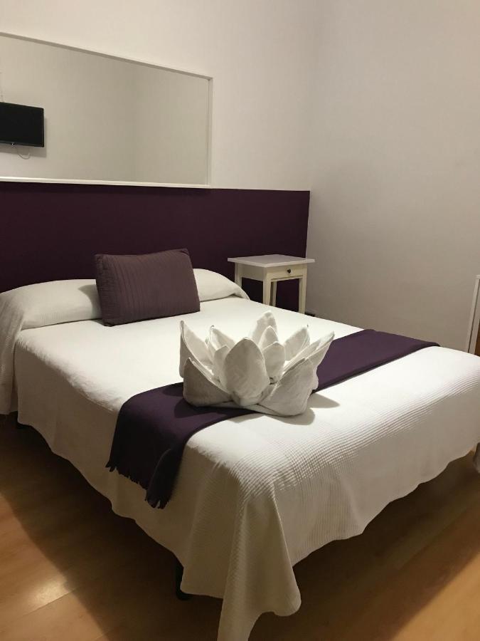 Hostal Muntaner Barcelona Buitenkant foto